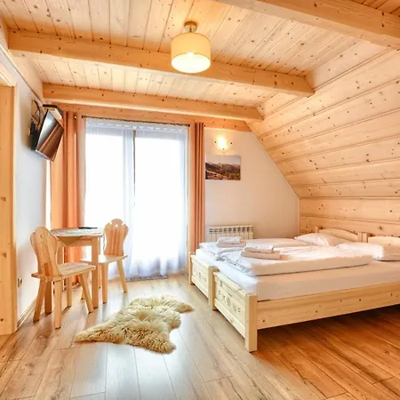 Dom Pod Lipa Apartment Brzegi  Exterior photo
