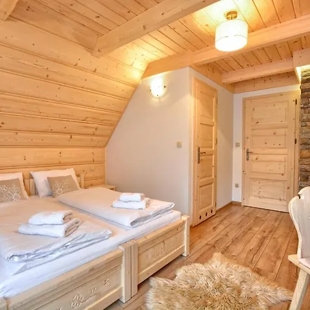 Dom Pod Lipa Apartment Brzegi  Exterior photo
